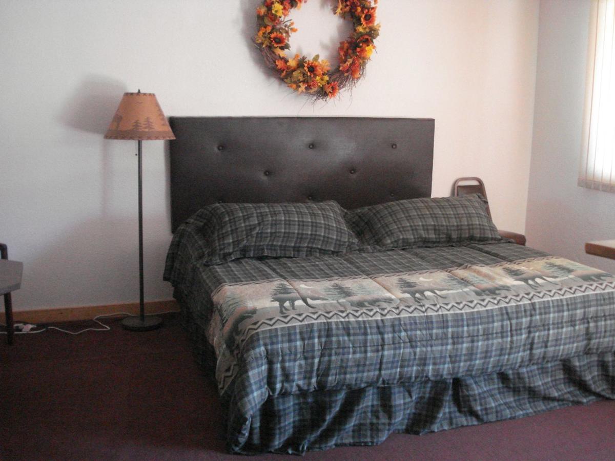 The Village Inn Motel & Restaurant Challis Esterno foto